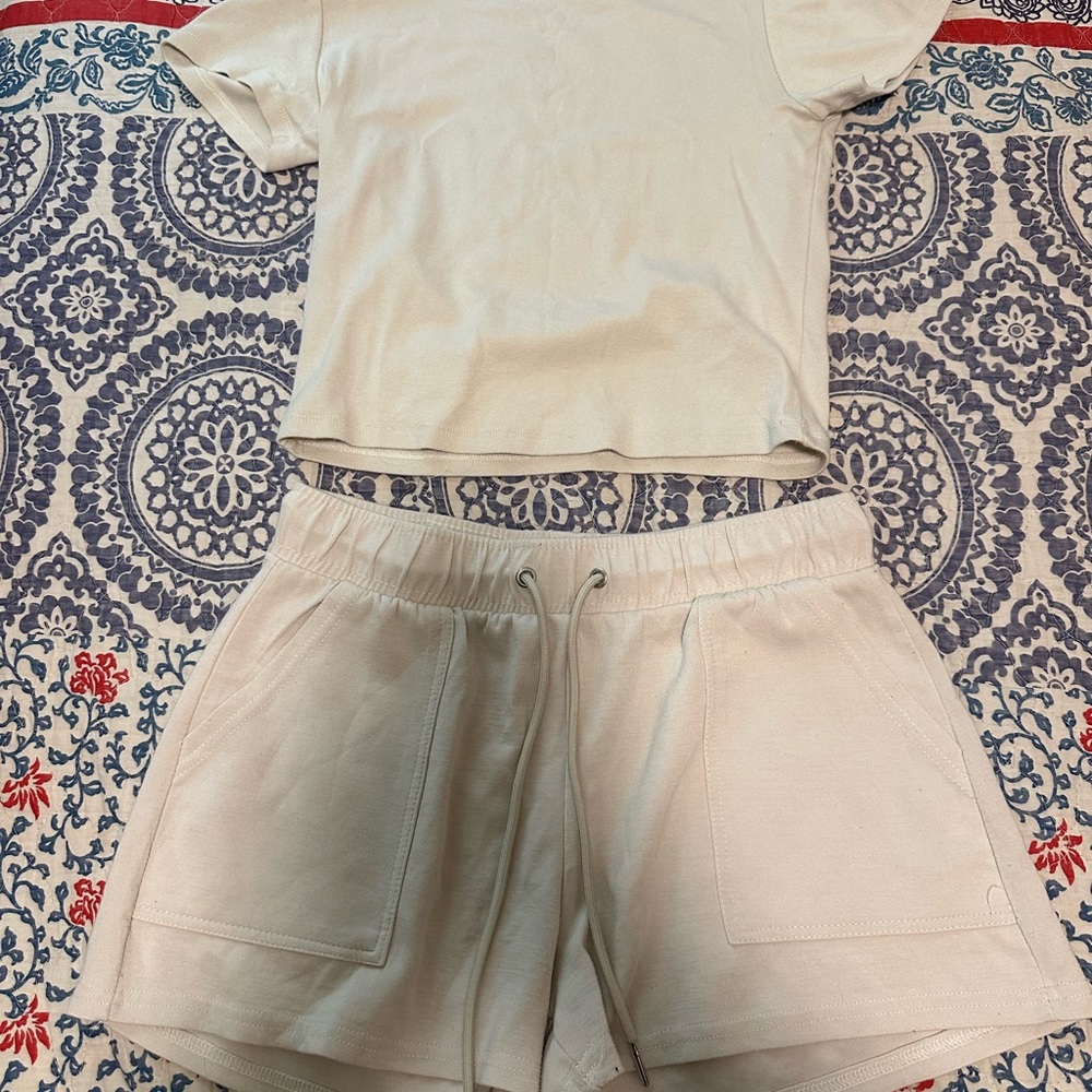 Women's Cream Shorts
